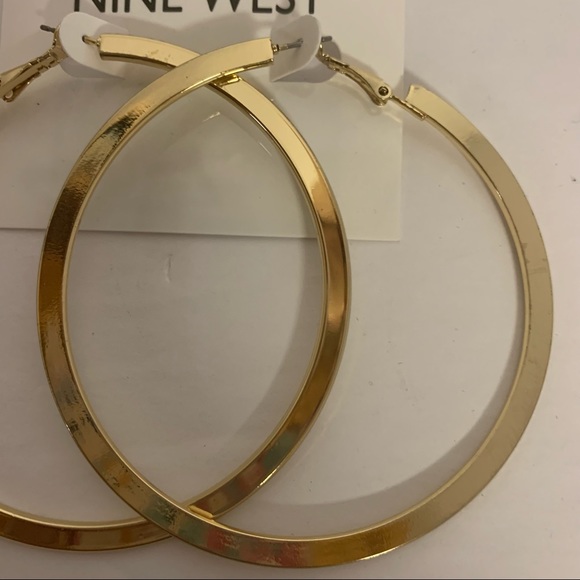 Nine West Gold Tone Beyonce Rihanna Style Big Hoop Earrings Girlfriend Gift - Picture 7 of 7